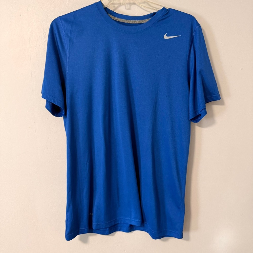 Nike Dri-FIT Mens Large Royal Blue Short Sleeve Training Shirt Swoosh Logo